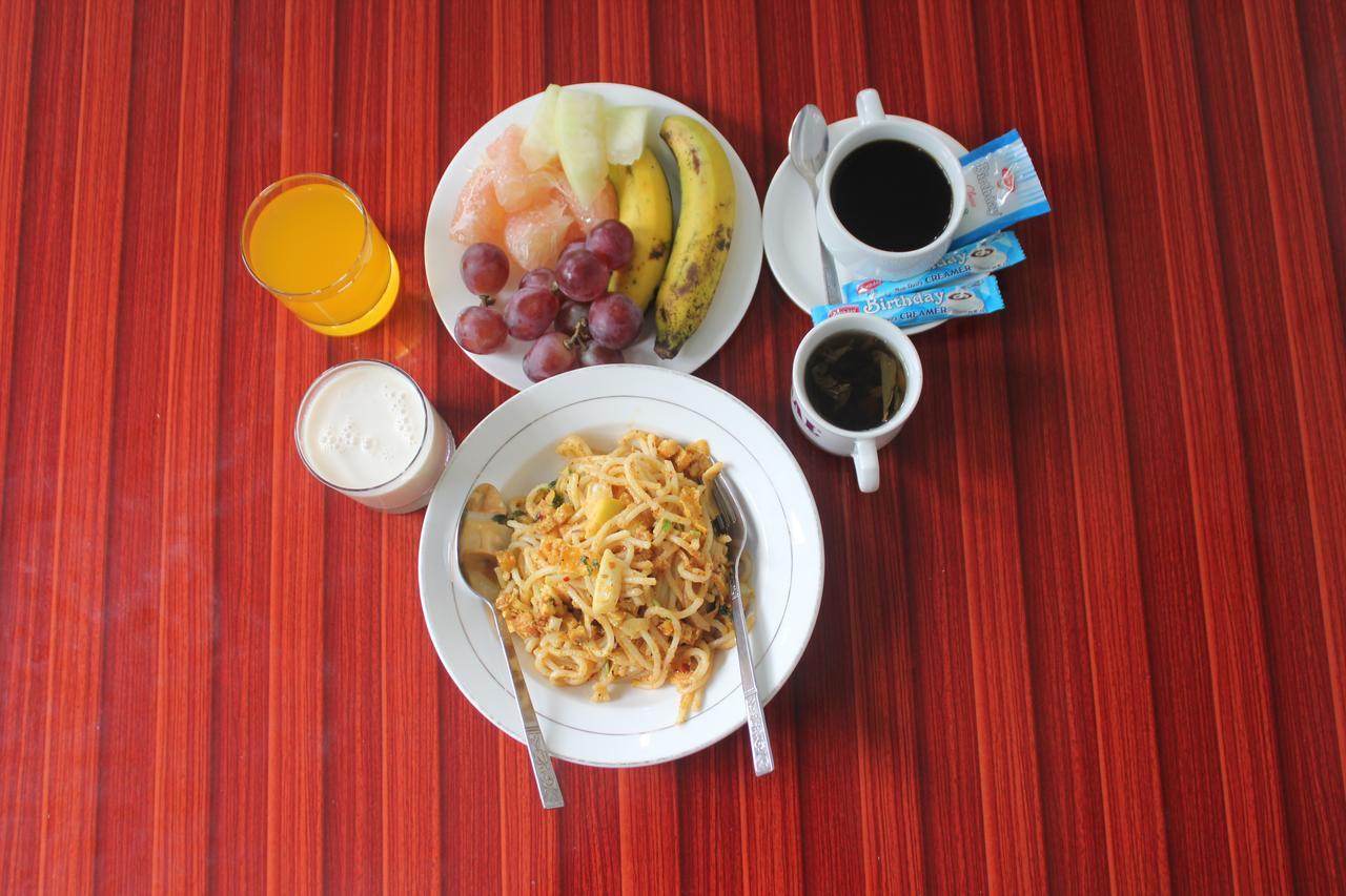 Mother Land Inn 2 仰光 外观 照片